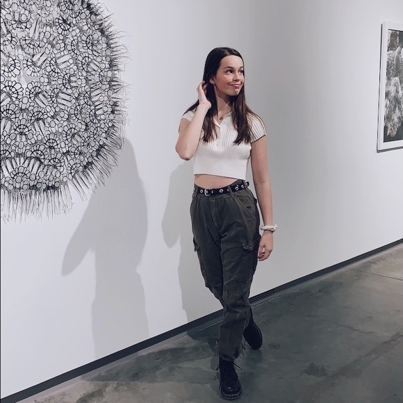 ella_bato